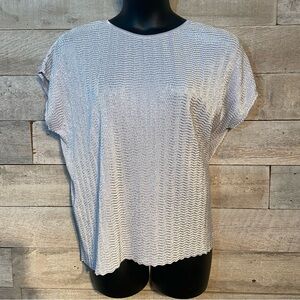 🛍️3/$30 TanJay  women's silver‎ coloured geometric pullover blouse in size 2X